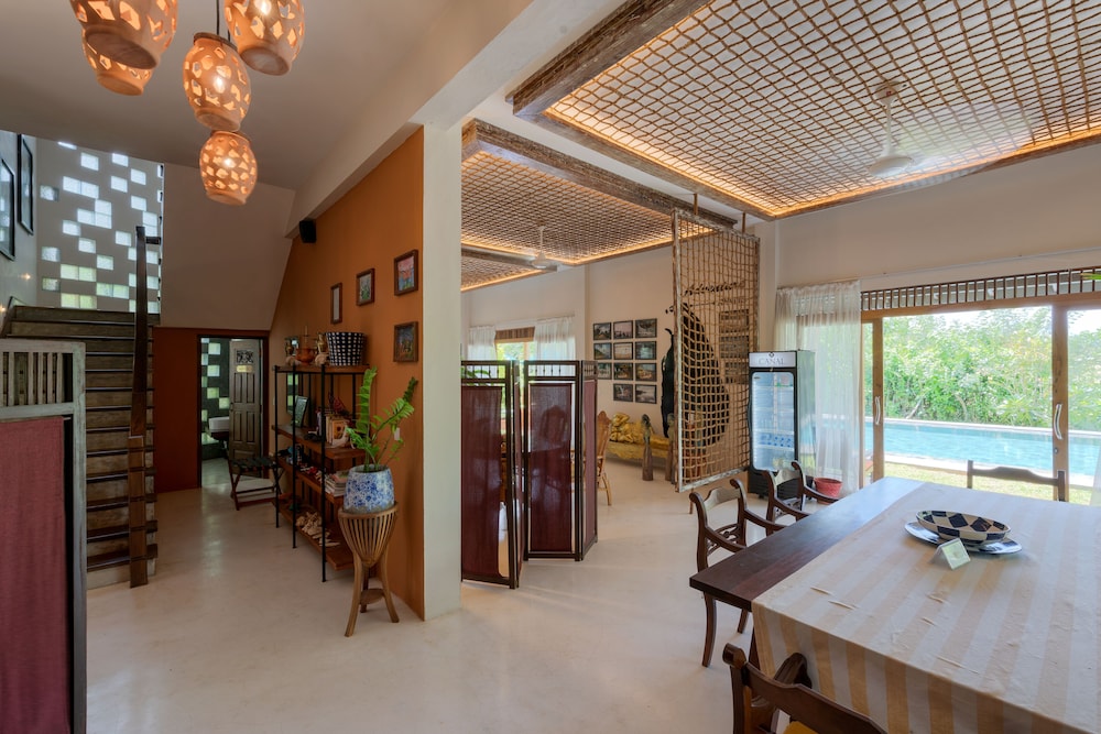 DCanal House
