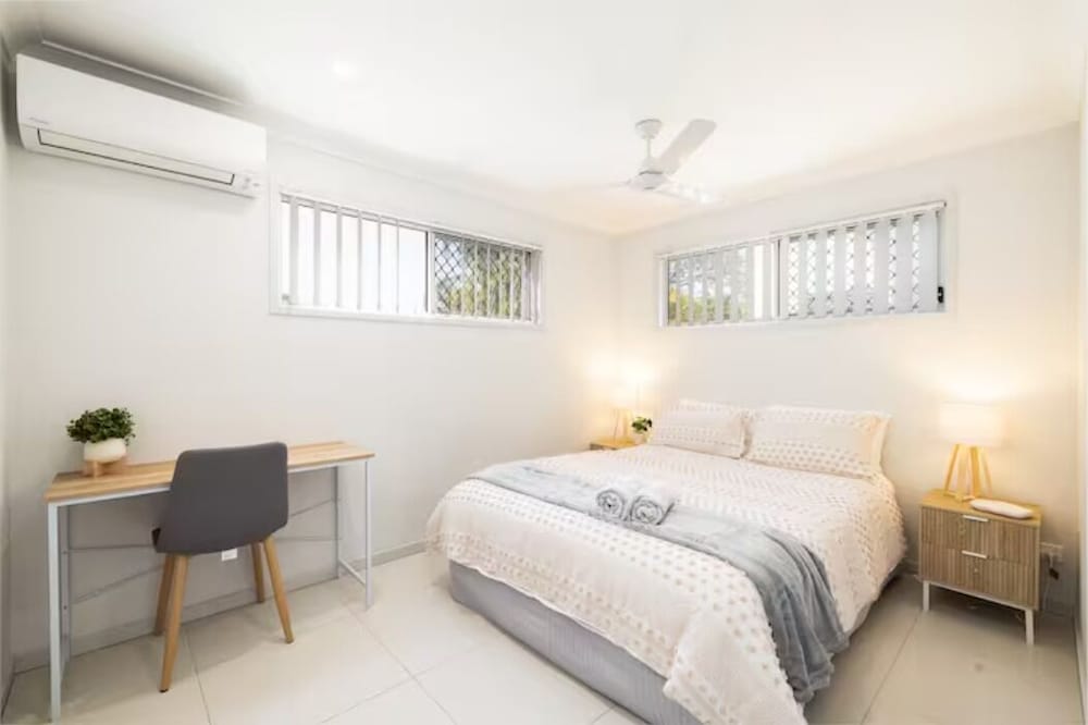 Smart Suites Self Check-in Apartments - 35 Freney
