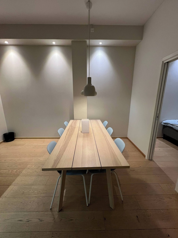 Stylish Seaview 4 Beds Central Apartment Sorenga