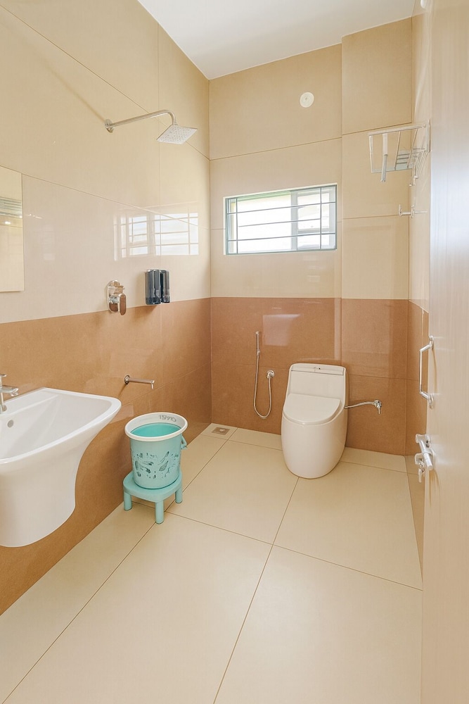 Savi Service Apartments