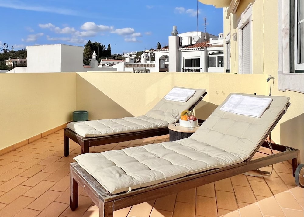 Carvoeiro Terrace Stay in the Heart of Carvoeiro