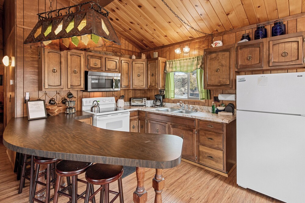 Forest Edge Retreat