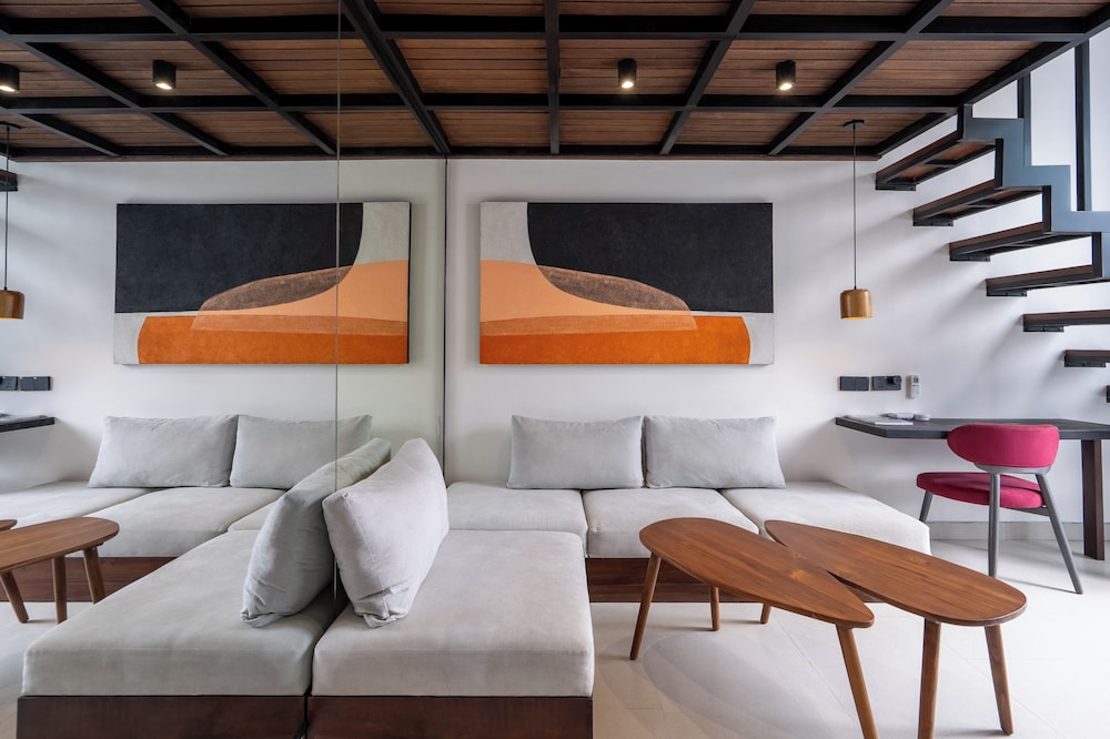 Palmero Suites