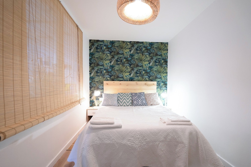 Castelldefels - Apartment - Sleeps 4 - Beach Side