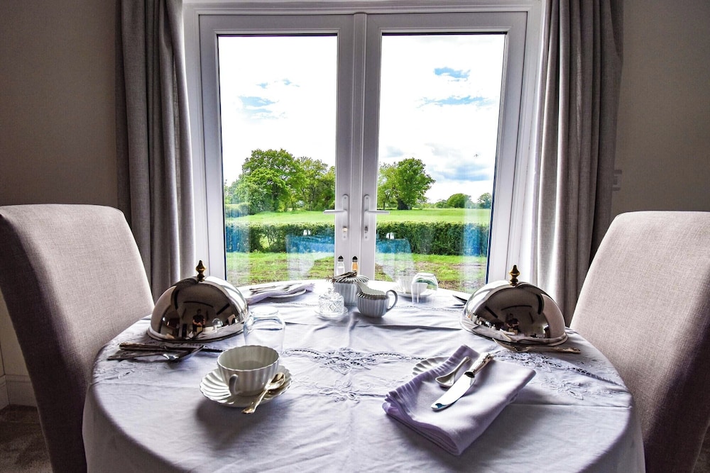 Abbey Green Farm B&b, Camping & Touring Park