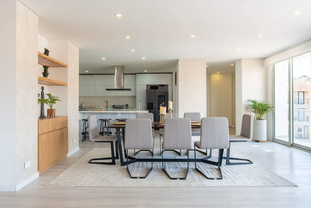Luxury 4BR in Usaqu n
