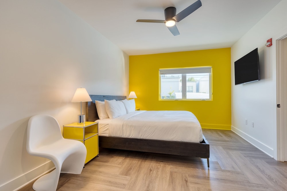 The Carter 405 by Avantstay 4BR Balcony