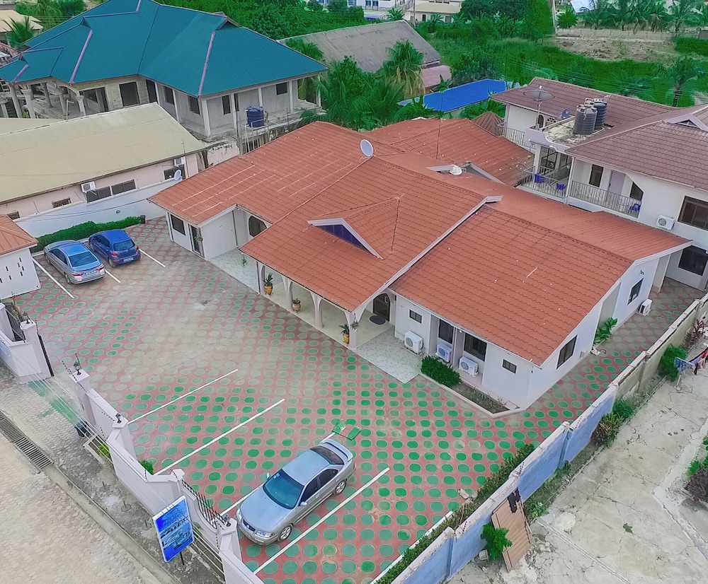 PRESTIGE GUESTHOUSE Ksi view 4