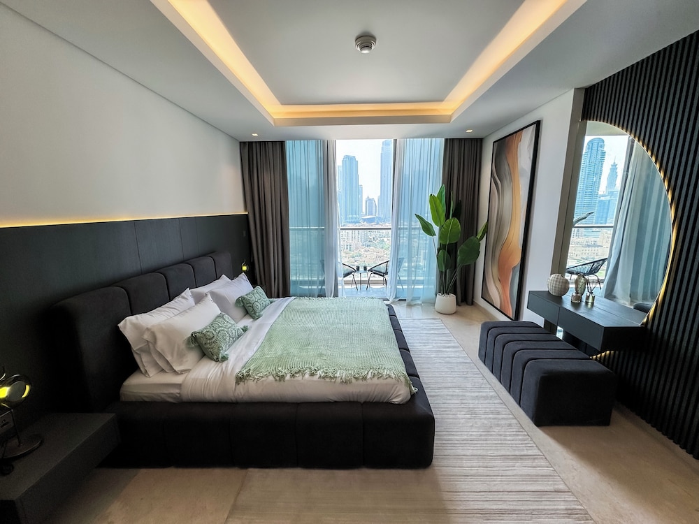 High Floor Burj Khalifa View Apartment