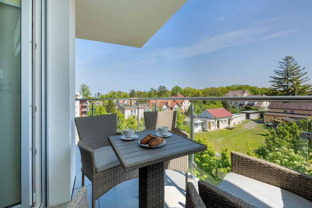 Morska Apartment With Spa by Renters