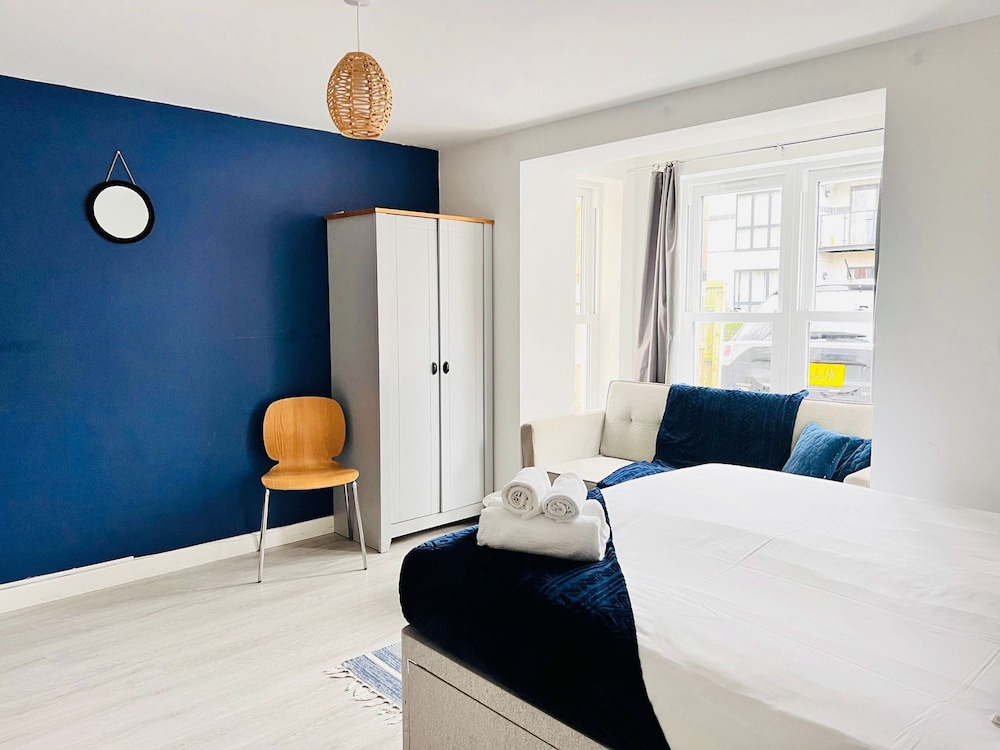 Tanzanite Apartment in Cambridge view 5