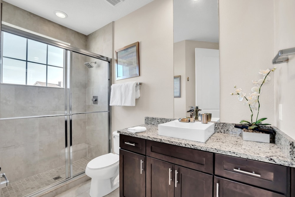 5 BR 6 Full BA Villa 5min Disney BBQ Hot Tub, Zdjęcie 32