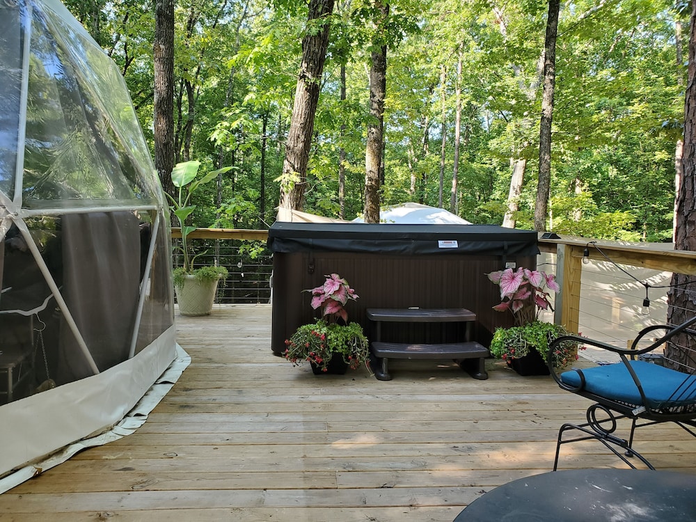 The Glamp Inn