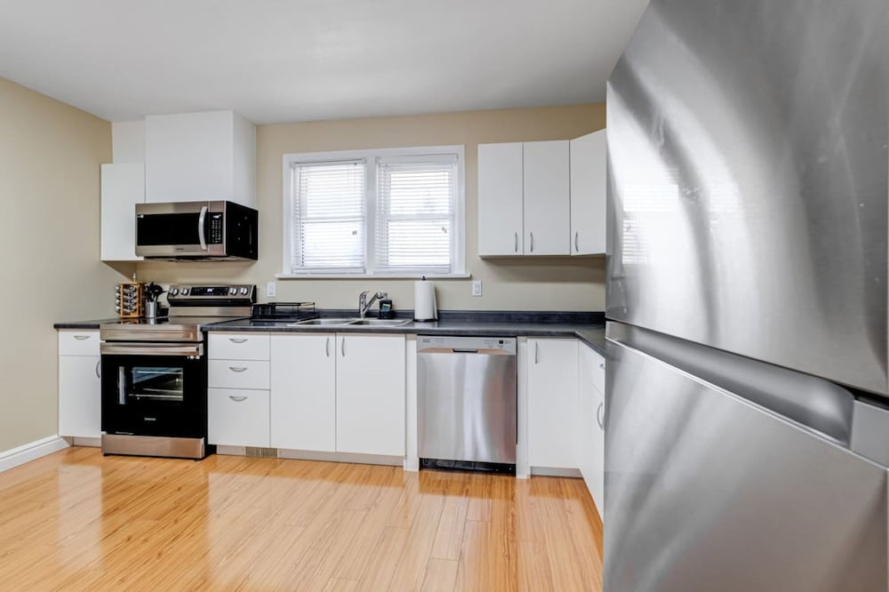 Charming 3BR Home in Quiet Kitchener Neighborhood