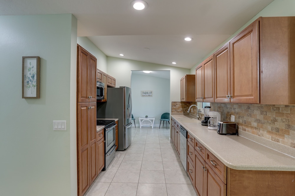 Port St. Lucie Home w/ Private Pool and Grill! view 2