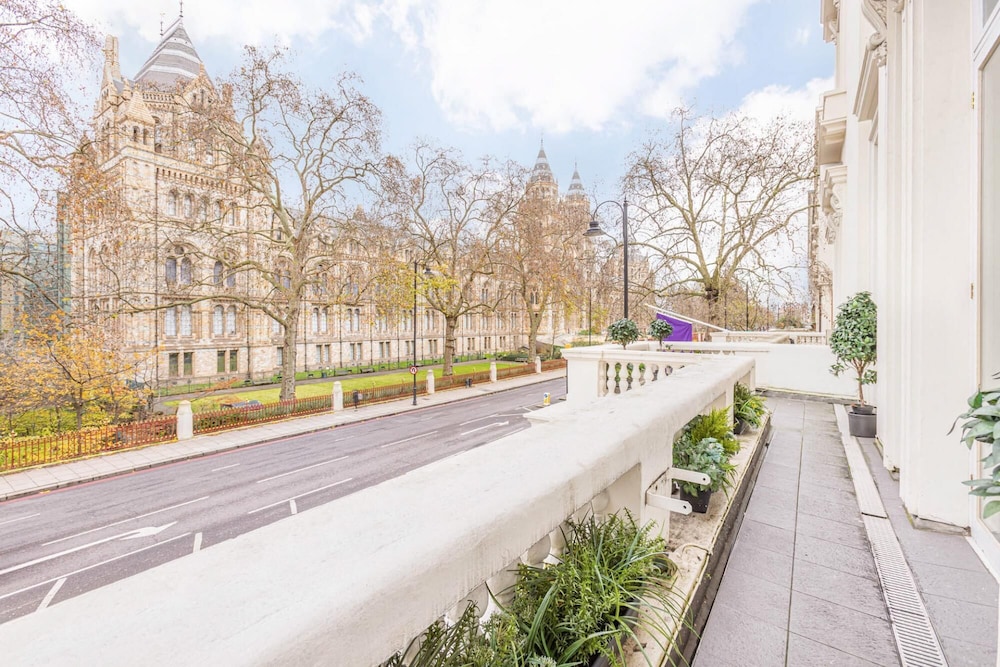 Royal Kensington - Premium 2 bed