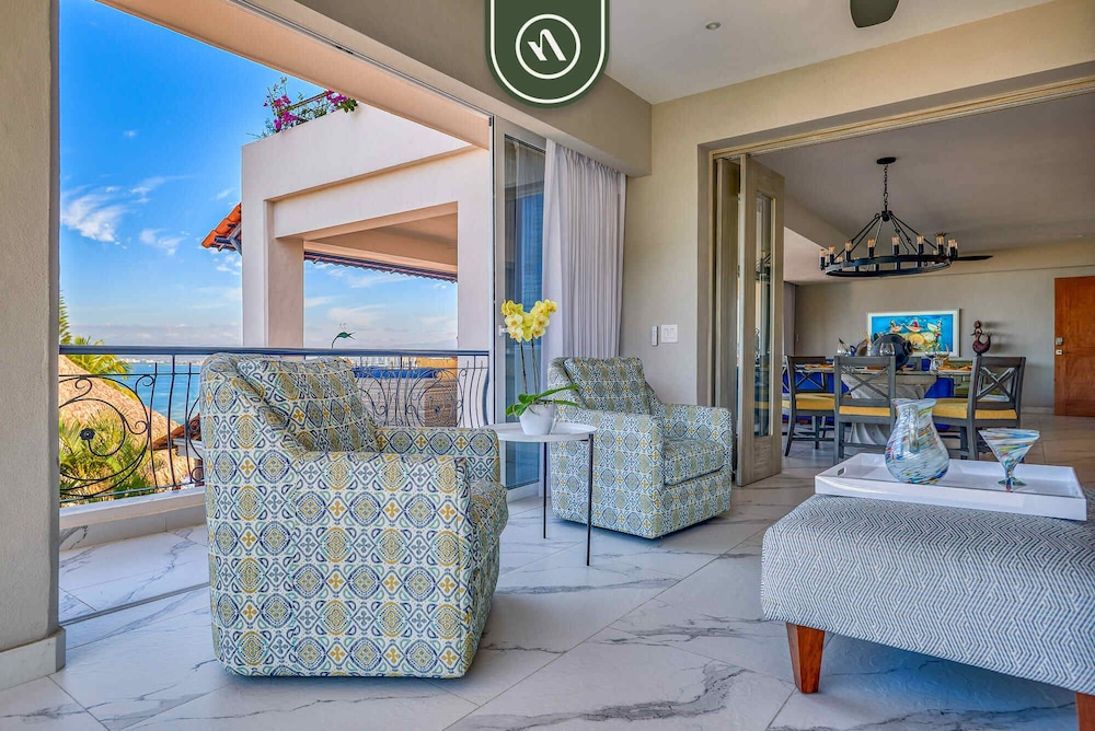 Oceanview 3 BR Condo - Amazing View From Terrace