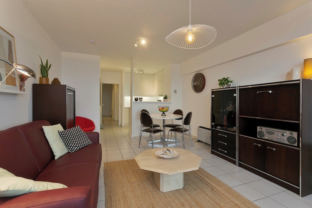 Apartment With Terrace for 5 People