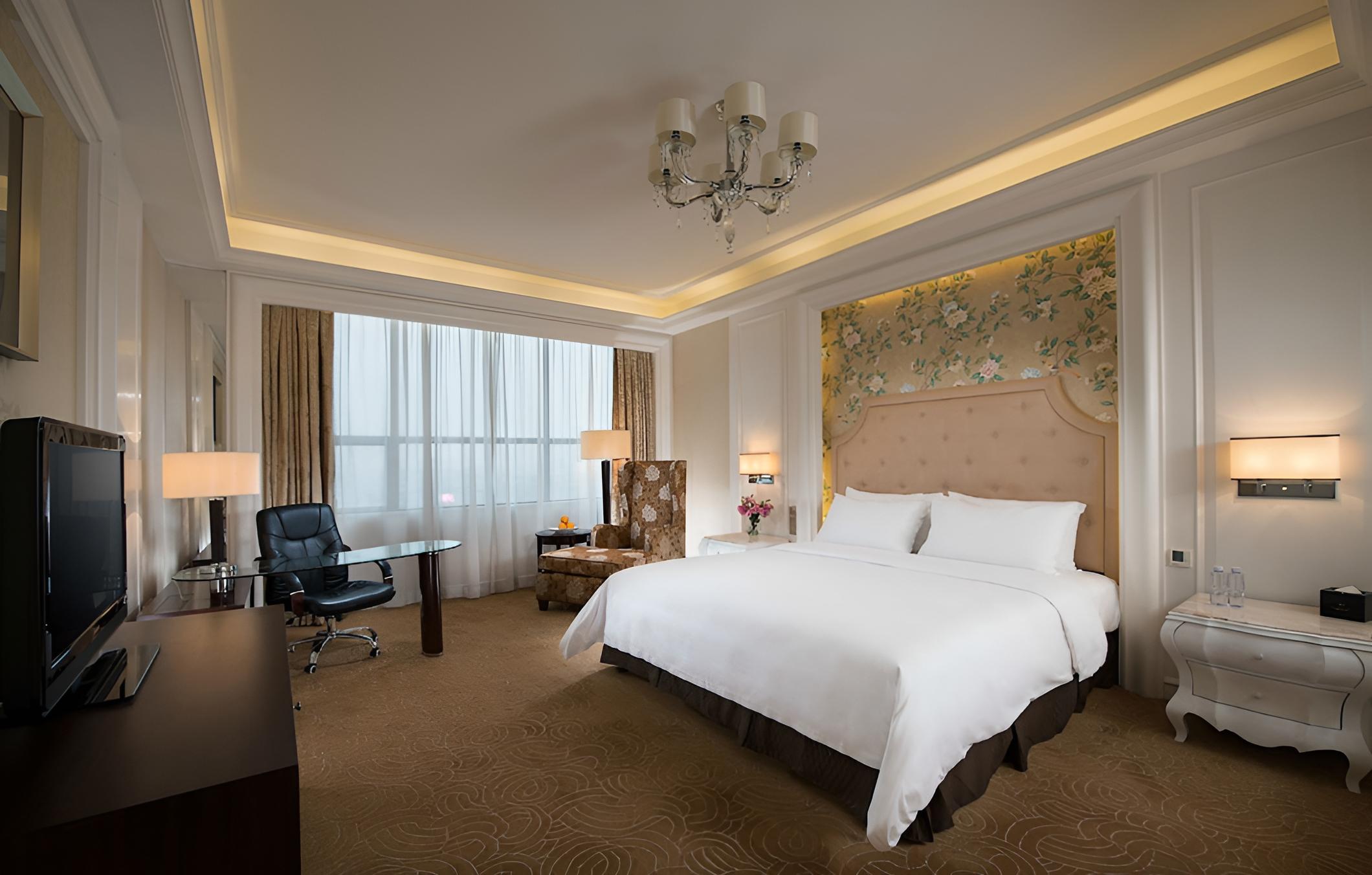Venus Royal Hotel
