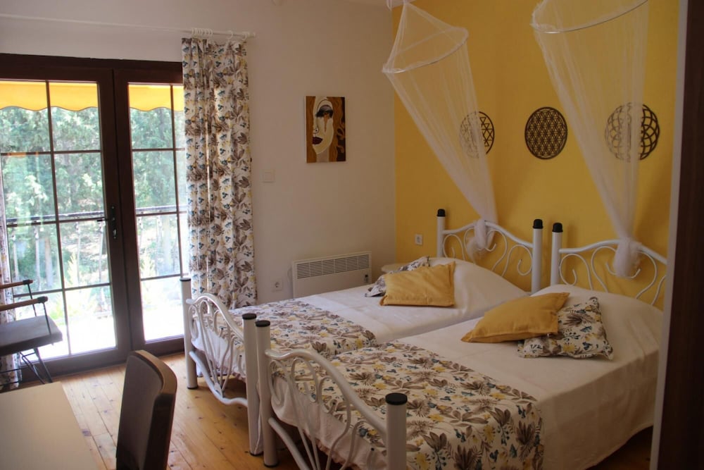 Cozy Apart Surrounded by Nature in Selcuk view 4
