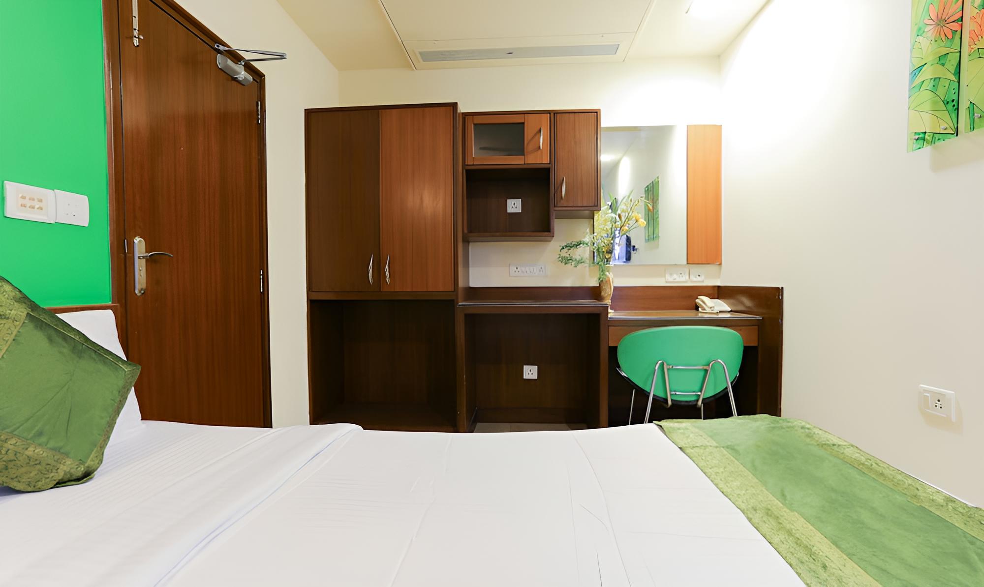 Treebo Trip Cynosure Suites