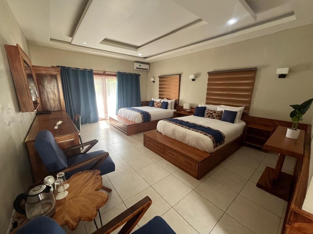 Mozza Beach Resort