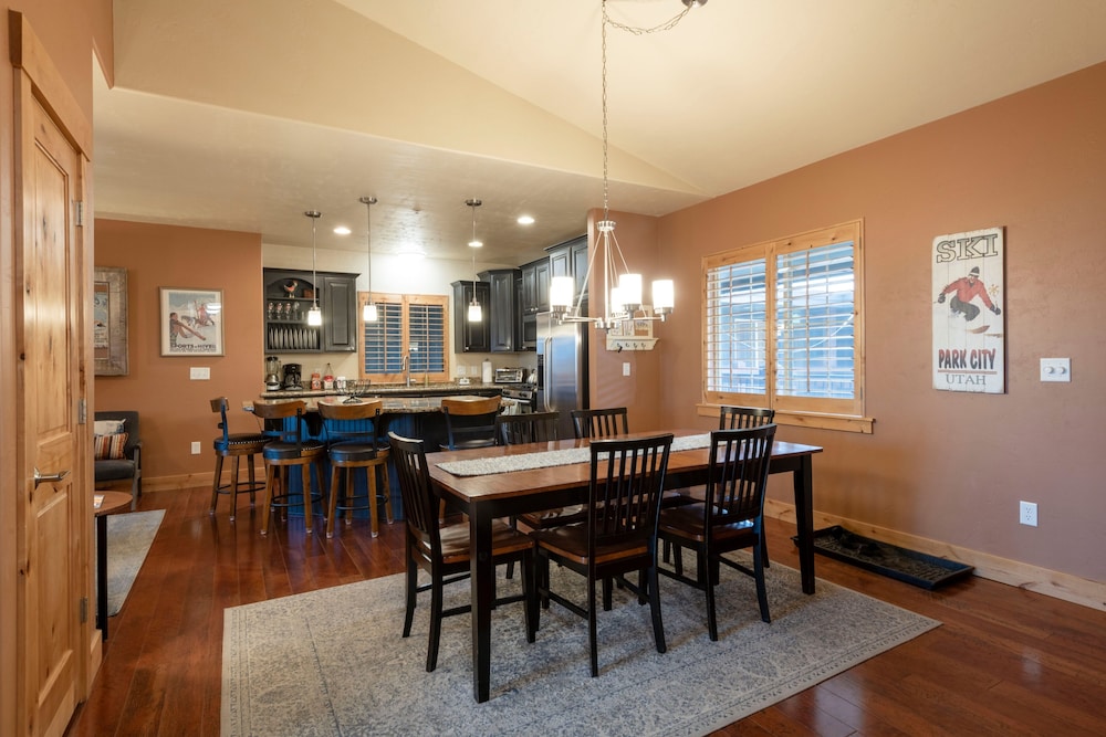 Stunning Mountain Views-Bear Hollow 4402-Spacious 3Bedrooms Near Canyons Village