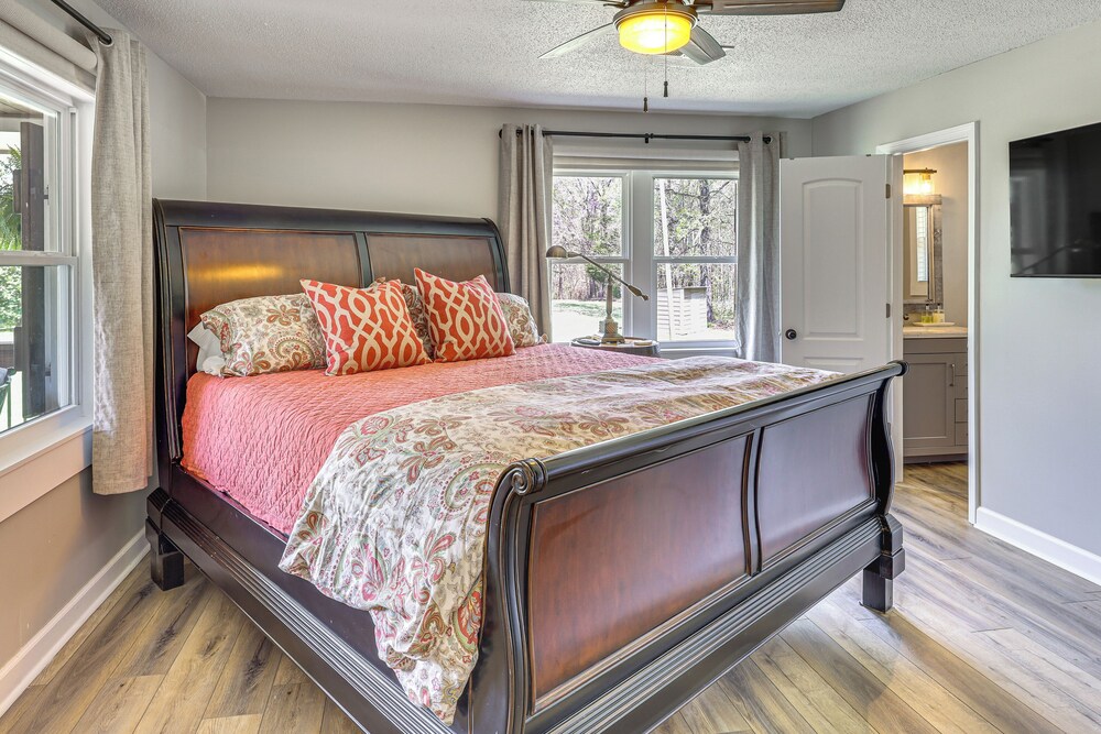 Fall & Football Vibes: Titus Retreat w/ Game Room