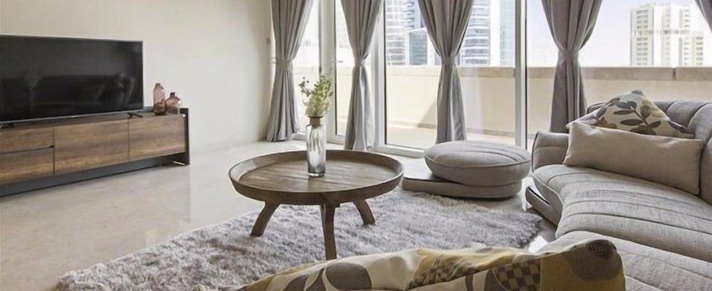Bespoke Residences - Bay Square