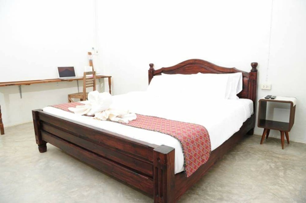 Phu-Anna Eco House