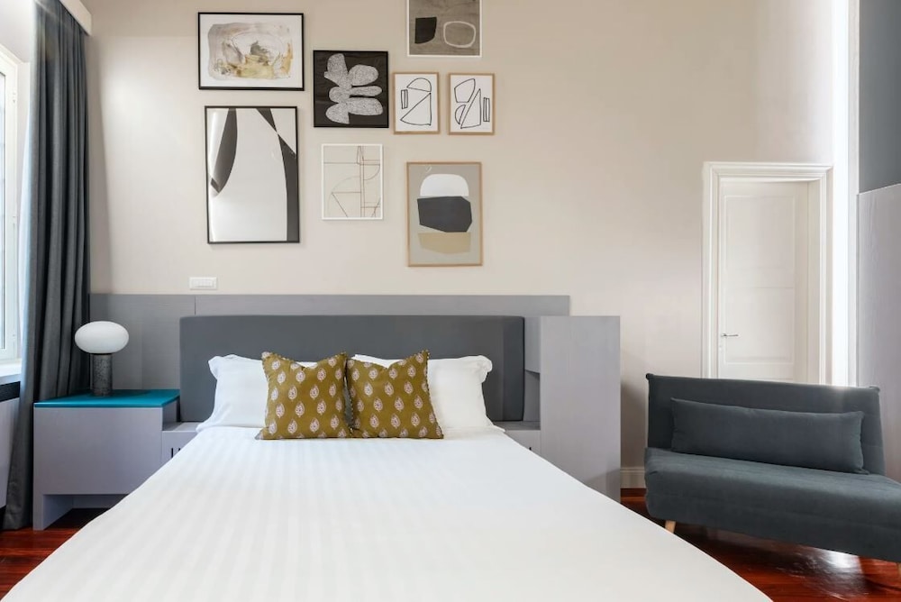 Croce Apartments