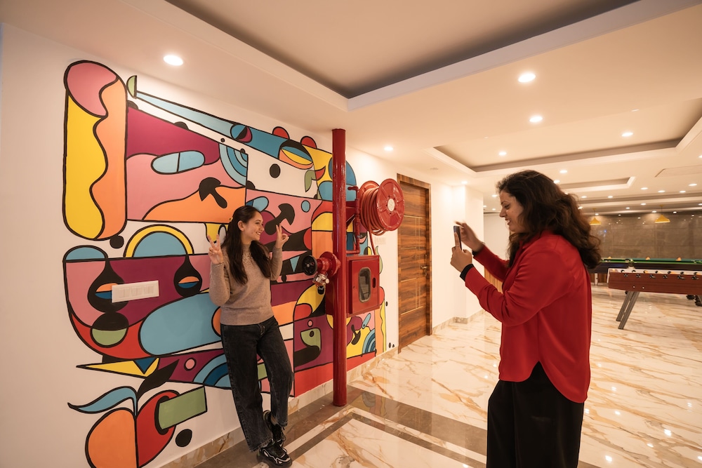 goSTOPS PLUS Gurugram, Baani Square