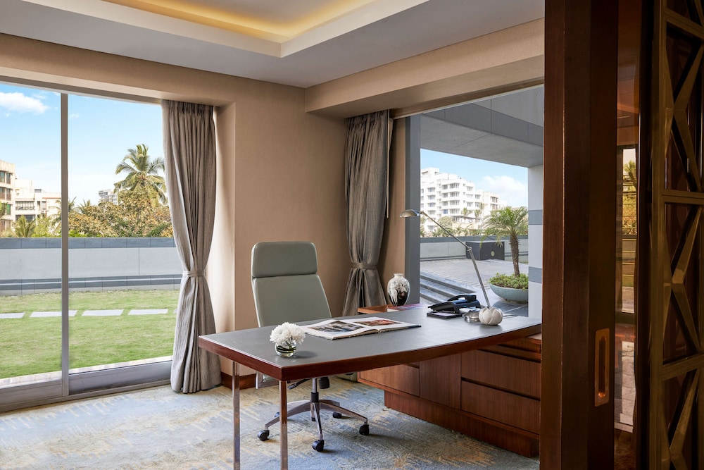 Mumbai Vacations - Grand Hyatt Mumbai Hotel and Serviced Apartments - Property Image 38