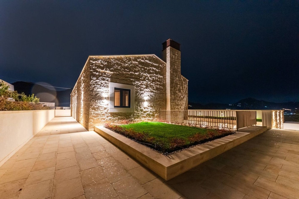 Jerina Mansion in Picall
