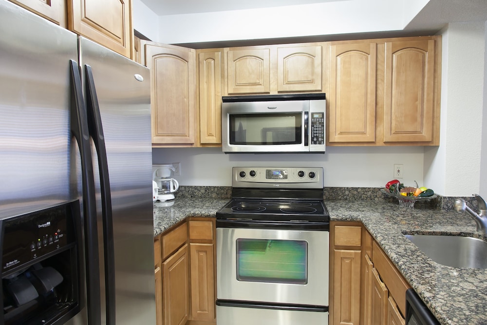 Grand Bahama Island - Freeport Vacations - Colindale Apartments - Property Image 3