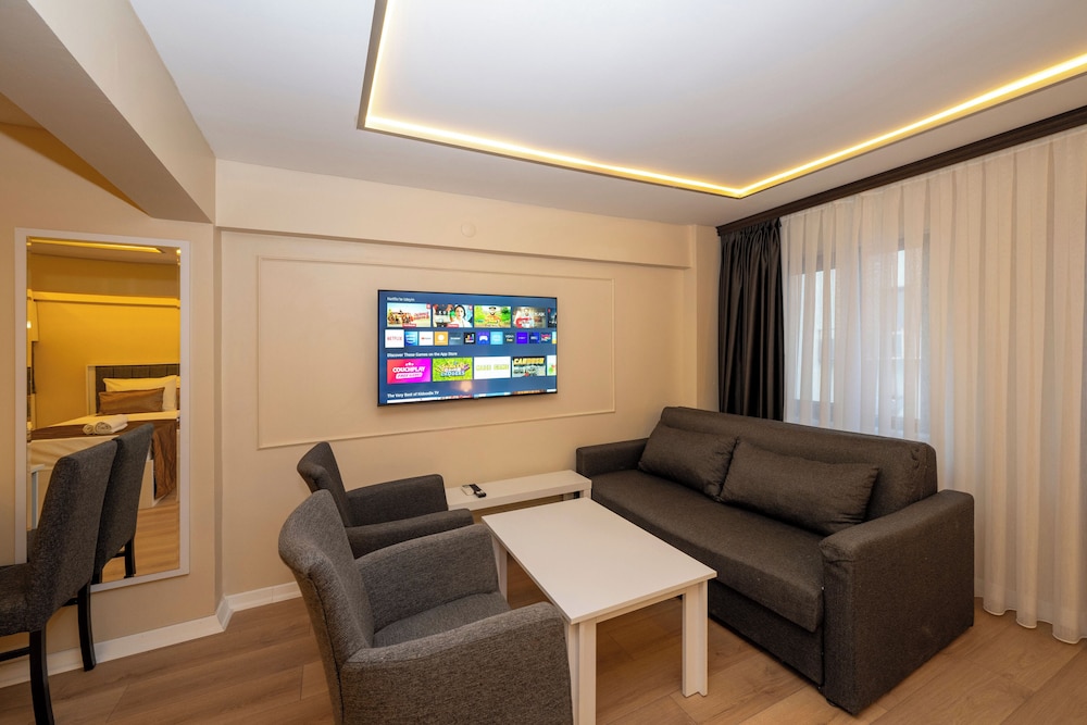 Aiza Suites - Image 12