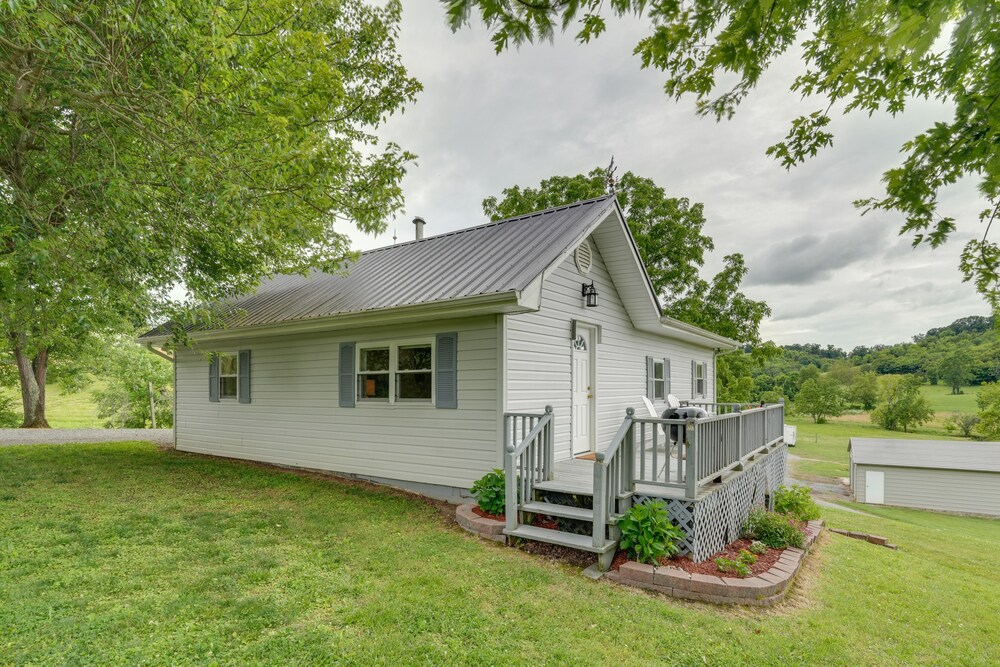 Countryside Hideaway in Greeneville w/ Fire Pit! view 5