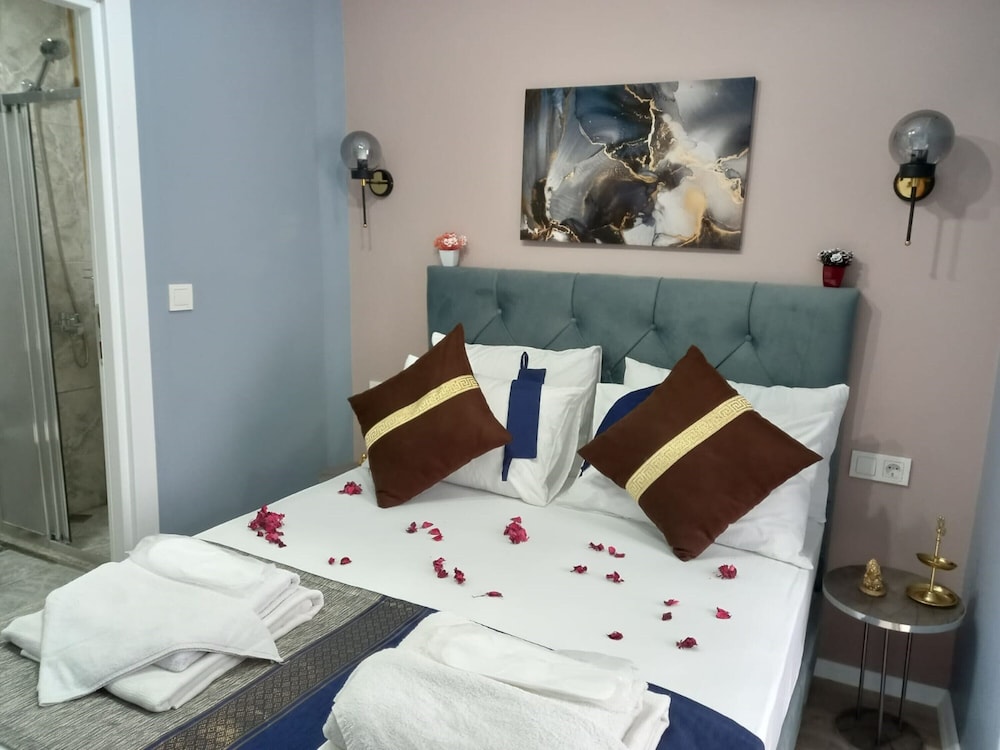 Emirhan Inn Apartment & Suites - Image 29