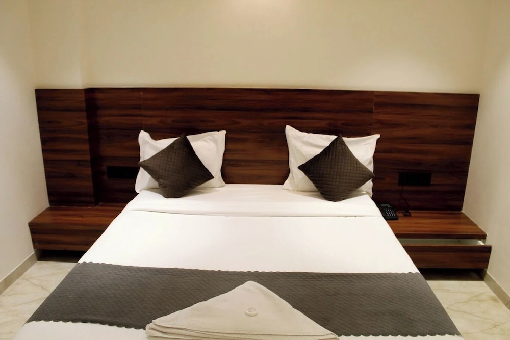 Aatithya Residency