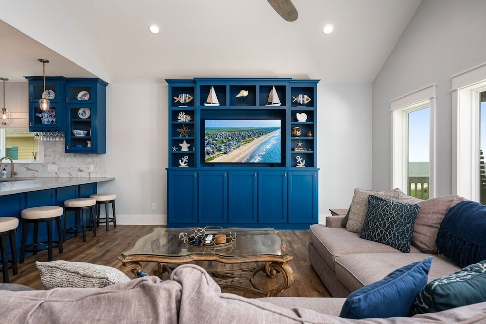 Deja Blue 2 3 Bedroom Home