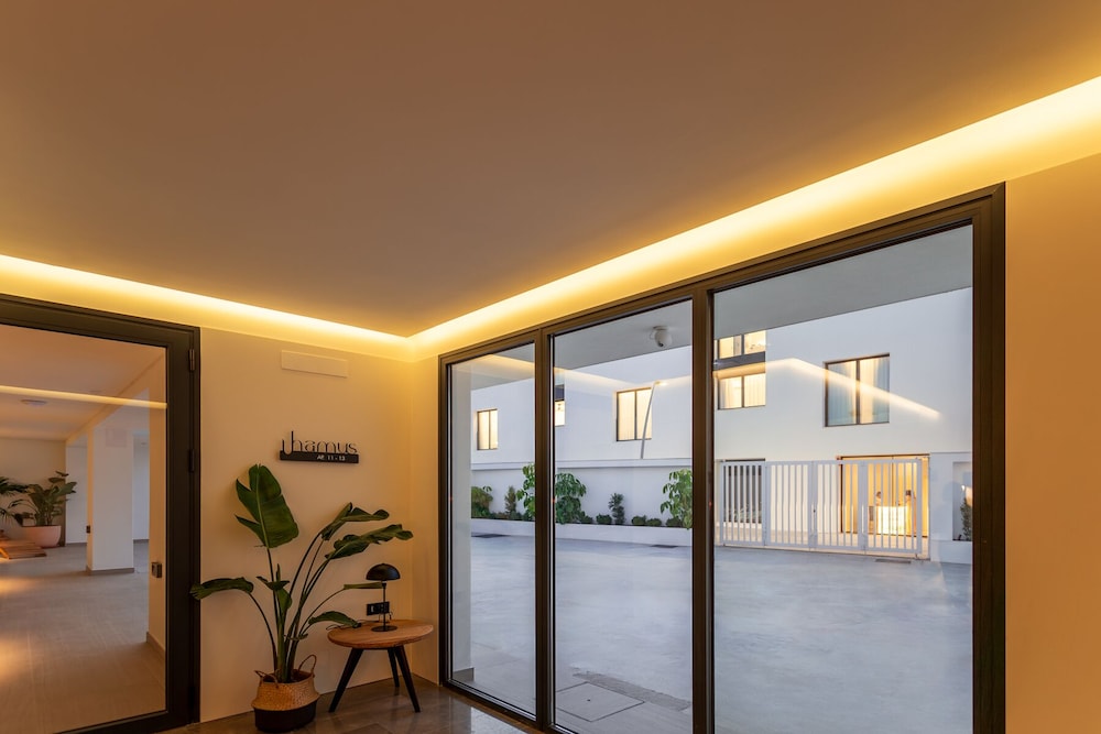 Hotel Apartamentos Hamus - Image 1