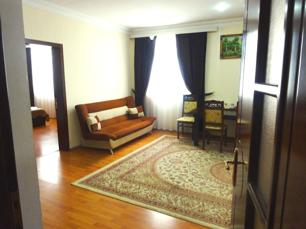 Boulevard Guest House