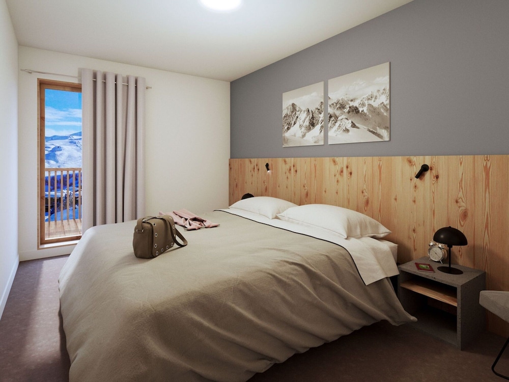 New Apartments by the Slopes in L'alpe D'huez