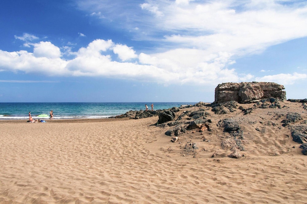 Sea-view Holiday Flat in San Augustin