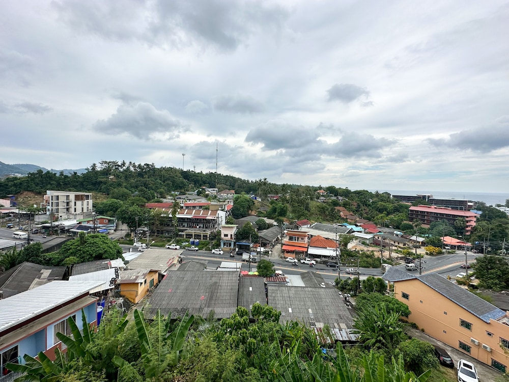 Sea and Sky condo Karon 306 view 4