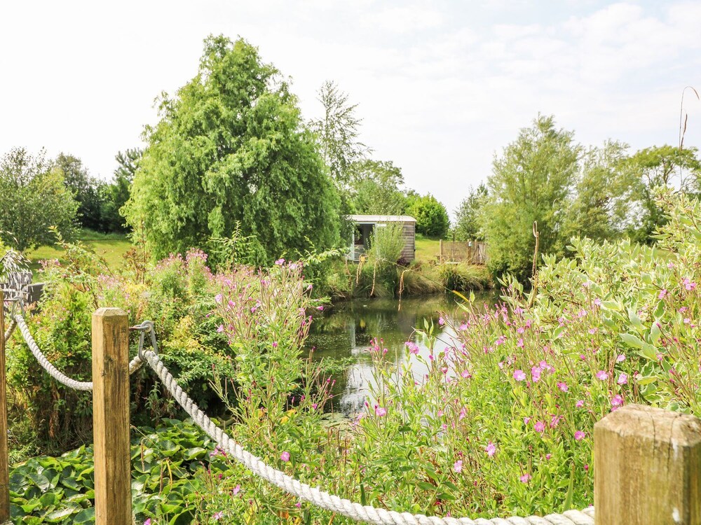 Herbie's Shepherds Hut at Shepherds Lodge