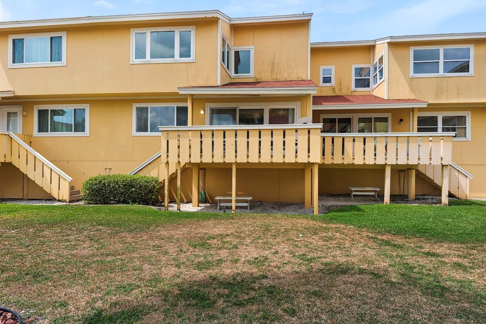 Regency Cabanas D3