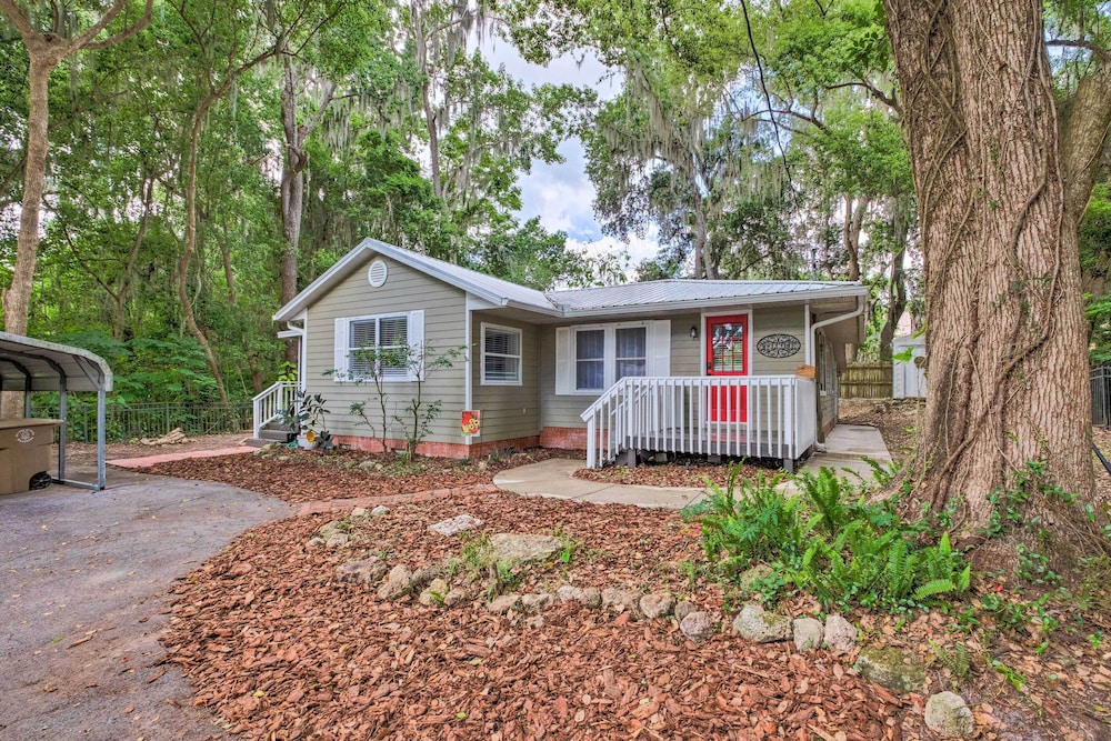 Ocala Vacations - Cozy Ocala Home w/ Porch < 1 Mi to Downtown! - Property Image 4