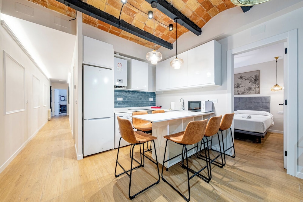BeBarceloner Eixample Apartments