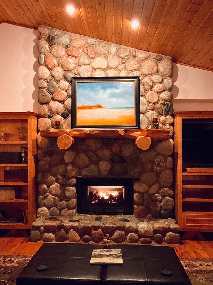 Boardman Monarch River HOT TUB Fireplace